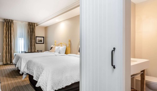 Deluxe Room, 2 Queen Beds