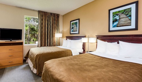 Suite, 2 Queen Beds, Non Smoking
