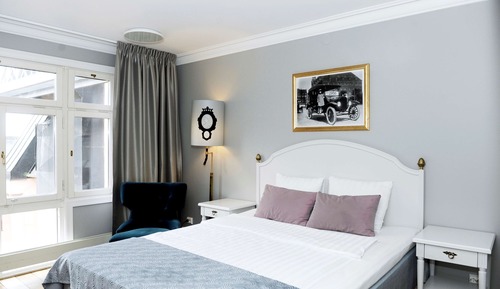 Standard Room, 1 Queen Bed