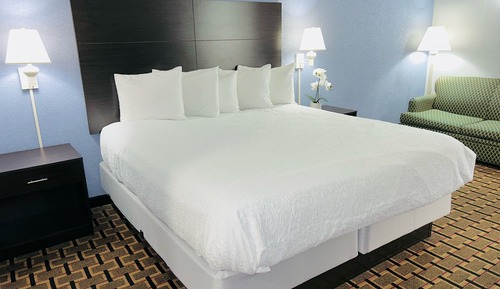 Standard Room, 1 King Bed, Smoking