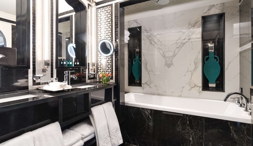 Junior Suite, 1 King Bed (Atlas)
