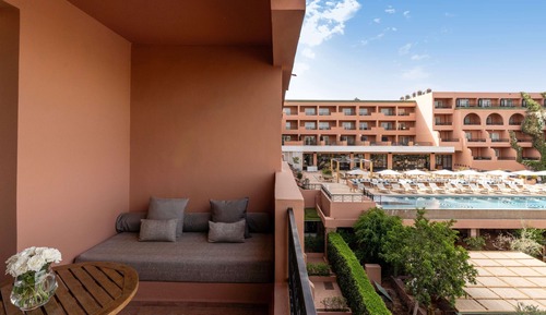 Deluxe Room, 1 King Bed, Balcony (Contemporary)