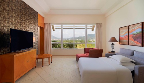 Suite, Non Smoking, Garden View