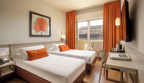 Classic Twin Room