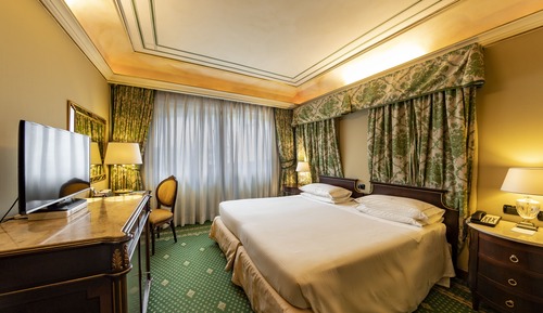 Classic Double or Twin Room, Non Smoking