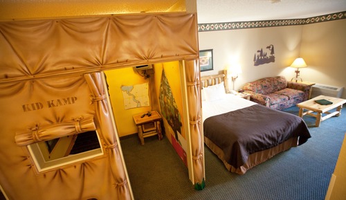 Kid Kamp Suite - Water Park Included