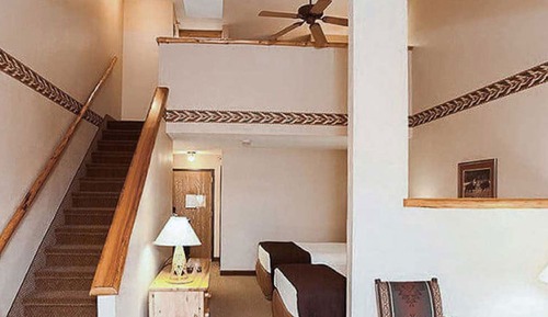 Loft Fireplace - Water Park Included