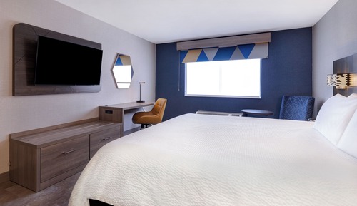 Standard Room, 1 King Bed