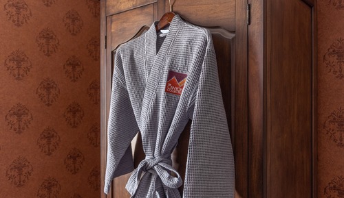 Supreme King Room with Spa Tub (No Pets Allowed)