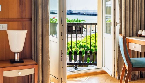 Junior Suite, 1 Double Bed, Balcony, Sea Side