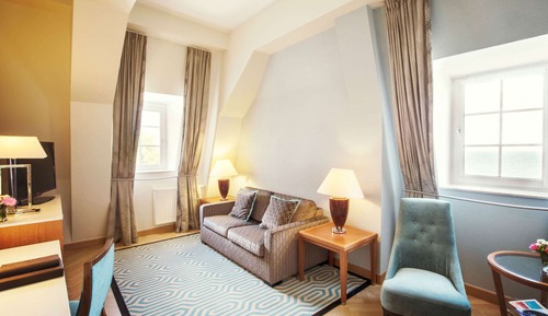 Suite, 1 Queen Bed