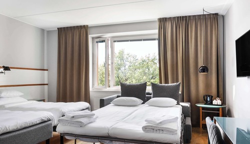 Family Room, 2 Twin Beds, Non Smoking (with Sofabed)