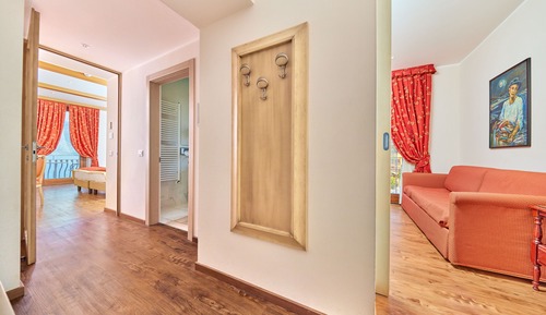 Comfort Suite, 1 Bedroom, Refrigerator, Lakeside