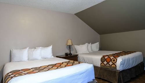 Standard Room, 2 Queen Beds, Kitchenette
