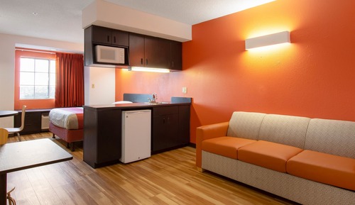 Standard Suite, 1 Queen Bed, Non Smoking
