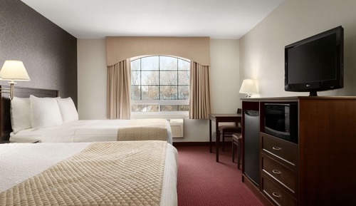 Standard Room, 2 Queen Beds (Only Pet Friendly Room)