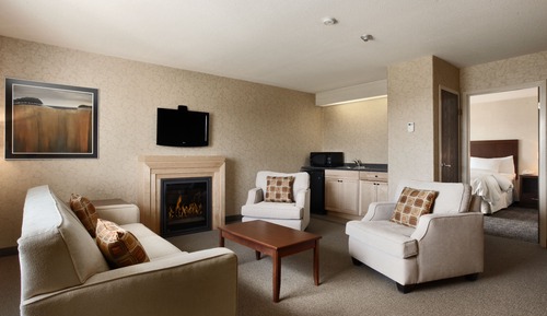 Suite, 1 King Bed, Non Smoking, Kitchenette