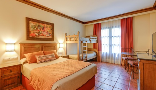 Standard Room, 2 adults & 2 children (Port Aventura tickets & 1 Ferrari Land ticket)