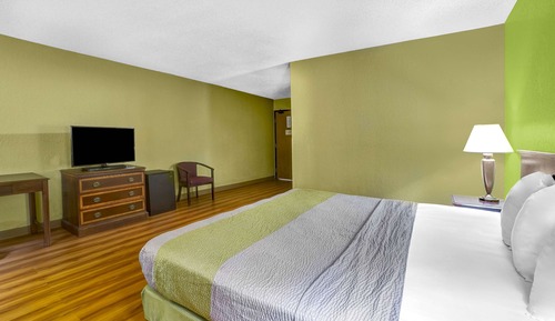 Standard Room, 1 Queen Bed, Non Smoking