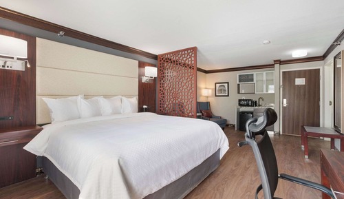 Suite, 1 King Bed, Non Smoking, Jetted Tub