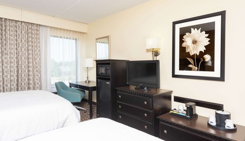 Standard Guestroom Two Doubles