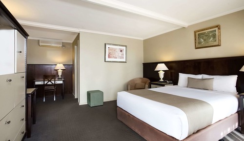 Executive Queen Room