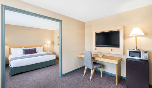 Studio Suite, 1 King Bed