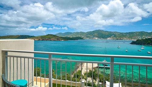 Deluxe Room, 1 King Bed with Sofa bed, Non Smoking, Ocean View (Hearing Accessible)