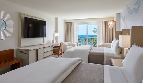 Room, 2 Queen Beds, Partial Ocean View