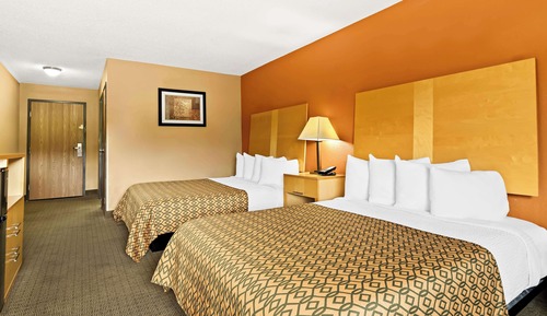 Standard Room, 2 Queen Beds, Accessible, Bathtub