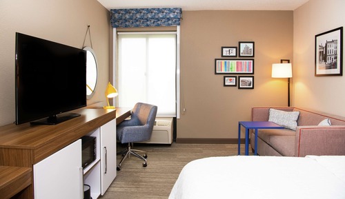 Studio, 1 King Bed, Bathtub