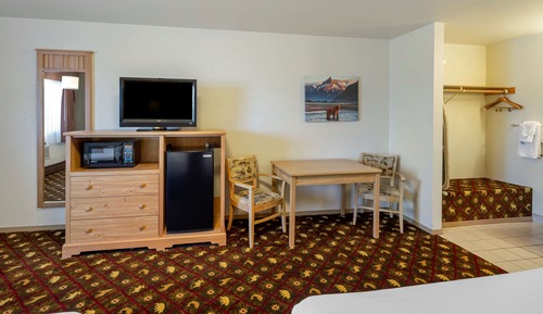Standard Room, Multiple Beds, Non Smoking, Refrigerator & Microwave (1st Floor)