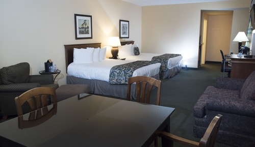 Suite, 2 Queen Beds