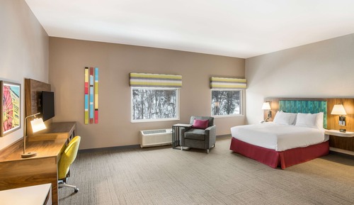 Studio, 1 Queen Bed, Accessible, Bathtub (Mobility & Hearing)