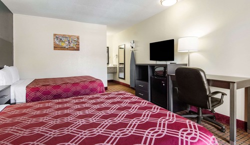 Standard Room, 2 Double Beds, Non Smoking