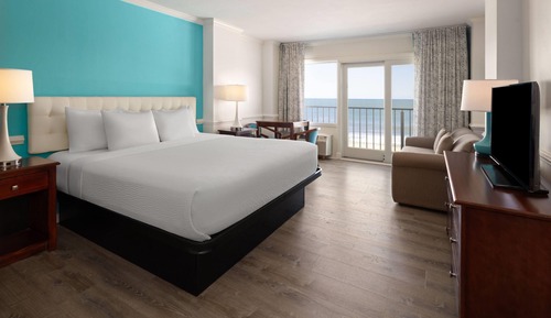 Room, 1 King Bed, Non Smoking, Oceanfront