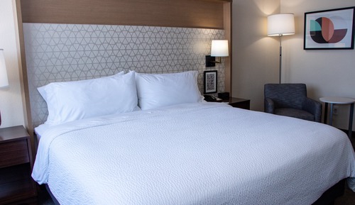 Standard Room, 1 King Bed