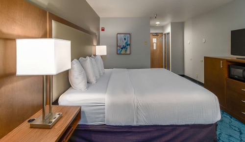 Standard Room, 1 King Bed