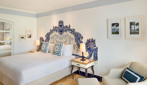 Deluxe Room, 1 Queen Bed, Non Smoking, Resort View (Balcony)