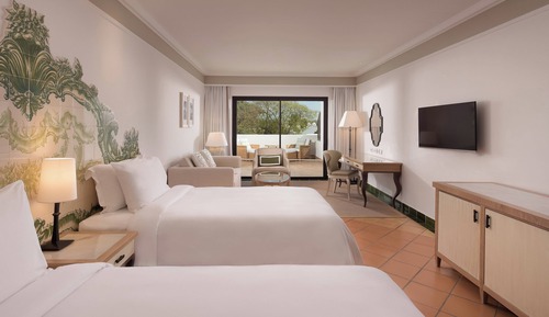 Grand Room, 2 Twin Beds, Non Smoking, Resort View (Balcony)