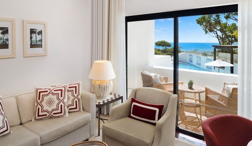 Grand Room, 1 Queen Bed, Non Smoking, Ocean View (Balcony)