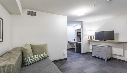 Room, 2 Queen Beds, Accessible (Roll-In Shower)