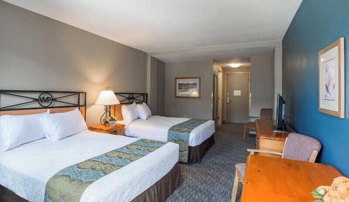 Basic Double Room, 2 Queen Beds, Shower Grab Bars