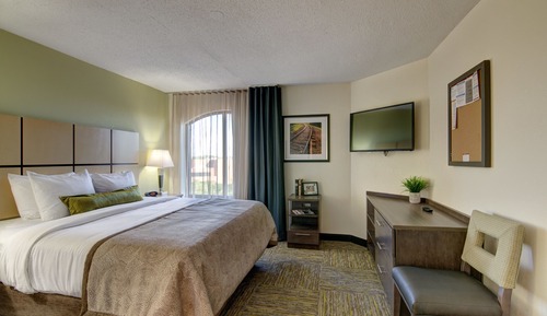 Studio Suite, 1 King Bed, Accessible (Communication, Accessible Tub)