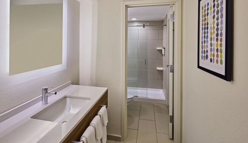 Suite, 1 King Bed (Top Floor)