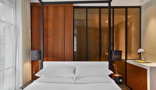 Suite, 1 King Bed, Non Smoking, Tower