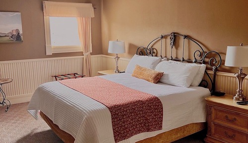 Standard Room, 1 King Bed