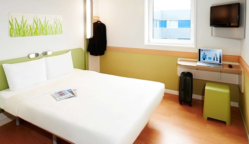 Triple Room, Multiple Beds