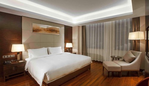 Room, 1 King Bed, Non Smoking (Smart)