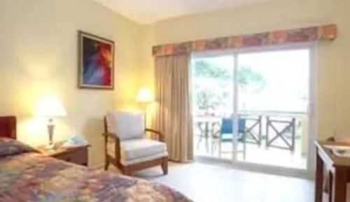 Standard Room, 1 King Bed